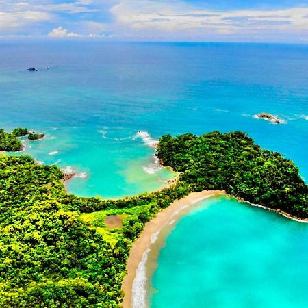 Beachfront Paradise Manuel Antonio Buitenkant foto