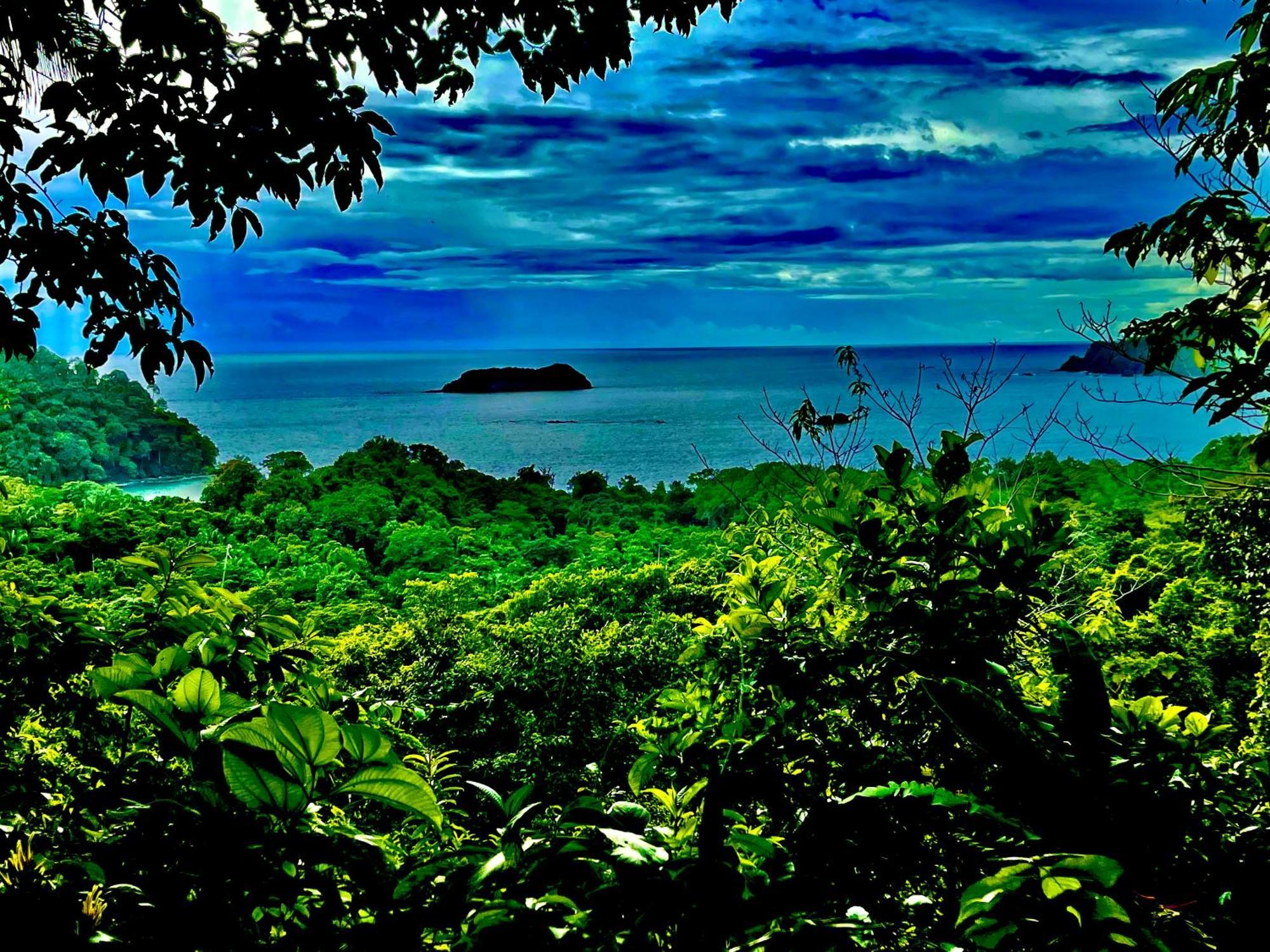 Beachfront Paradise Manuel Antonio Buitenkant foto