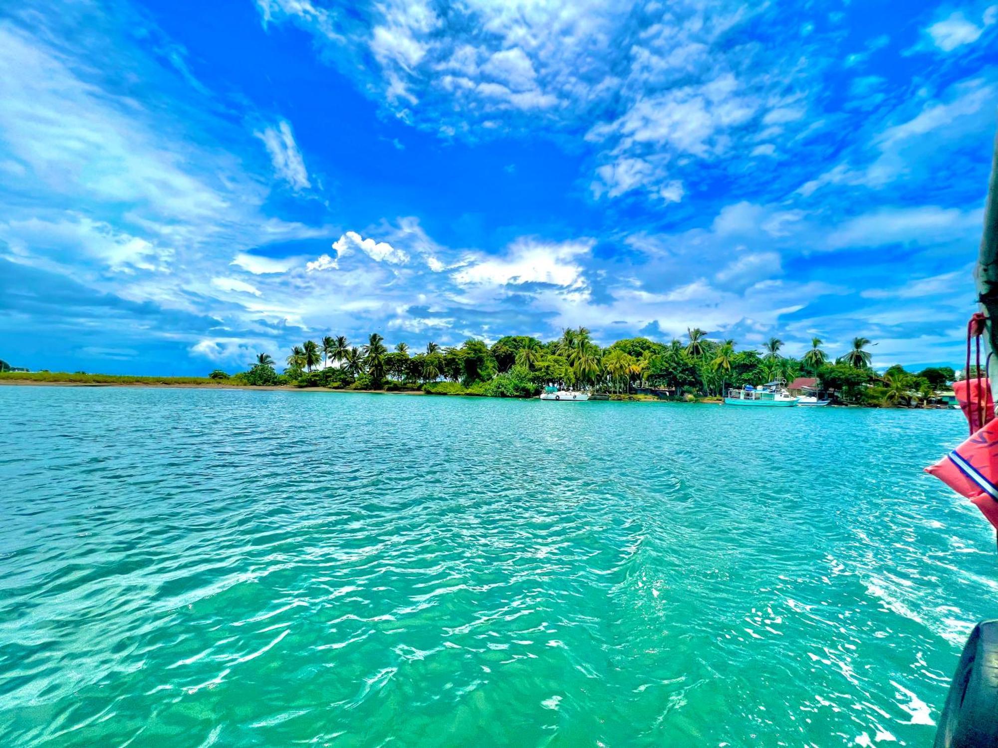 Beachfront Paradise Manuel Antonio Buitenkant foto