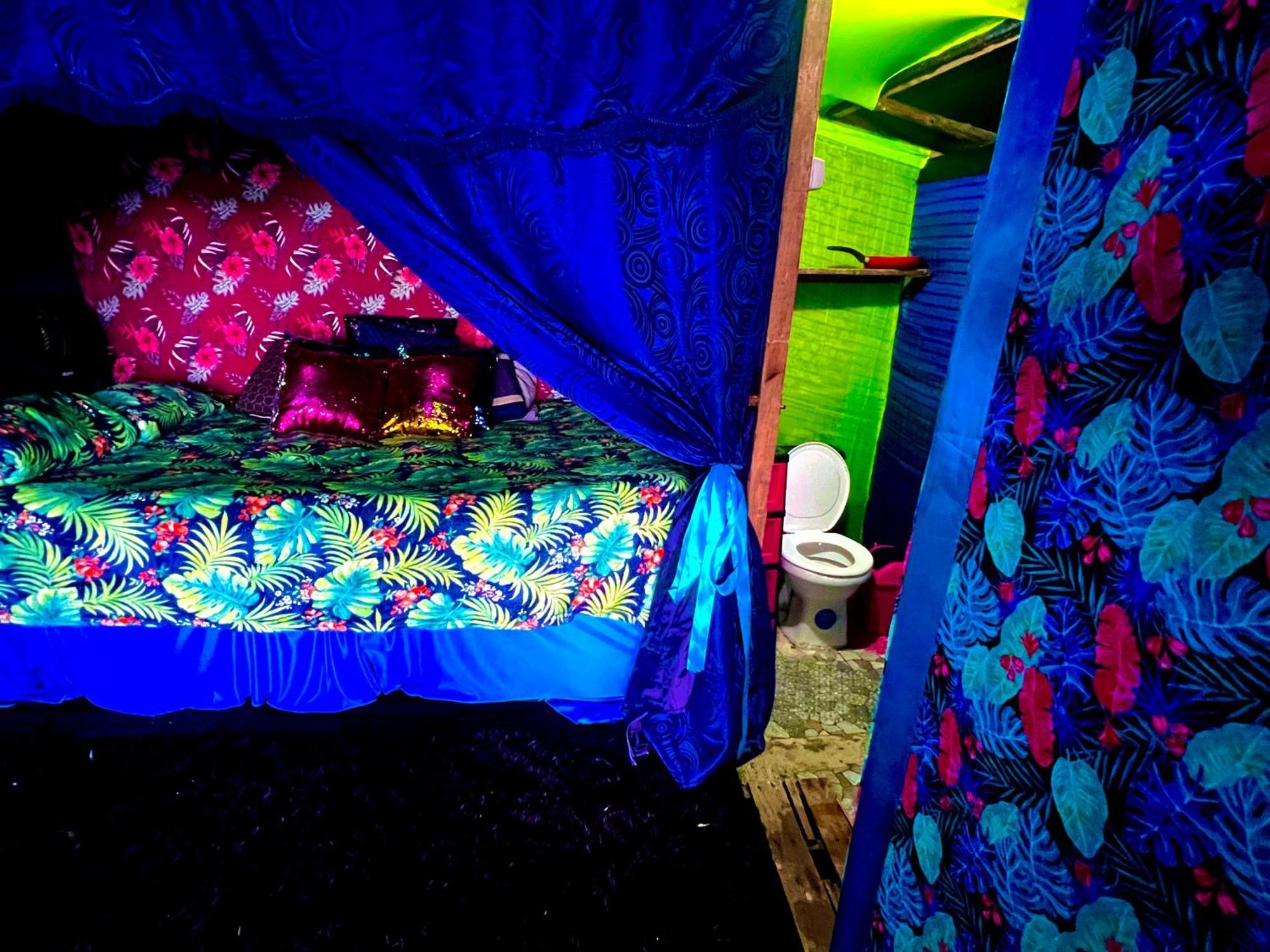 Beachfront Paradise Manuel Antonio Buitenkant foto